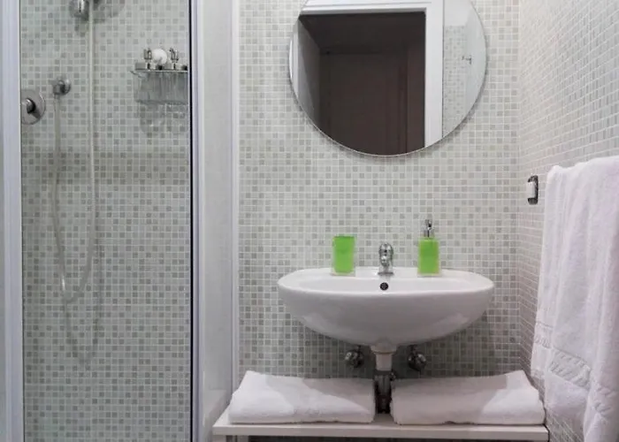 Domus Crescenzio - 4*